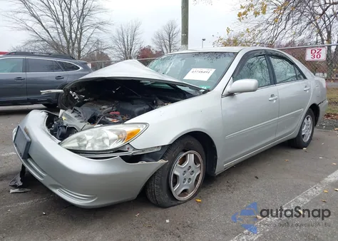 2003 Toyota Camry Le V6 from USA, damaged, VIN 4T1BF32K53U566915